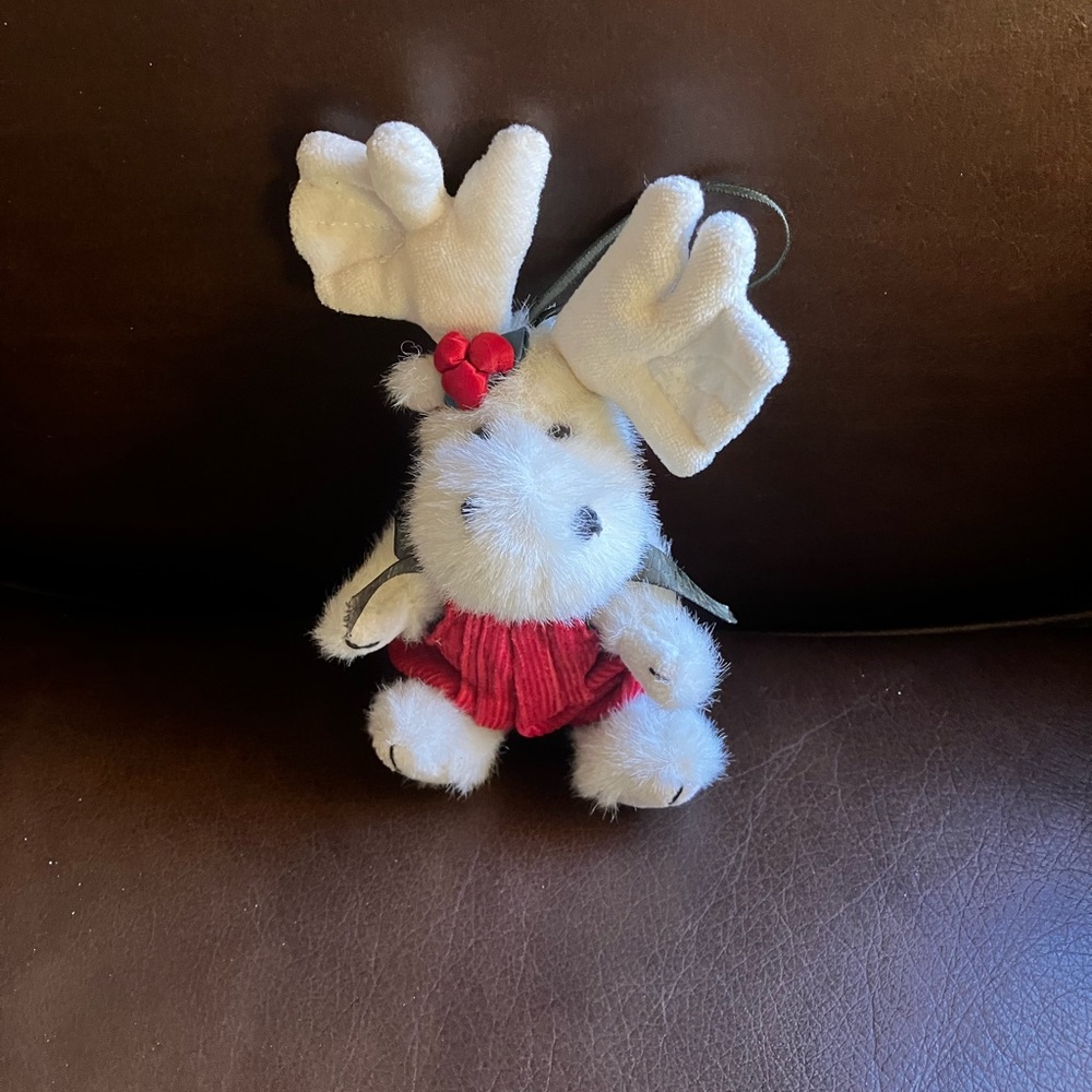 Vintage Boyds Bears Mabel Witmoose 1999 White Moose 7” Ornament with Red Jumper